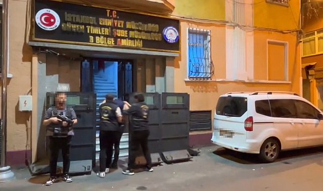 Beyoğlu'nda bir şahsın cebinden telefon çalan şüpheli kısa sürede yakalandı