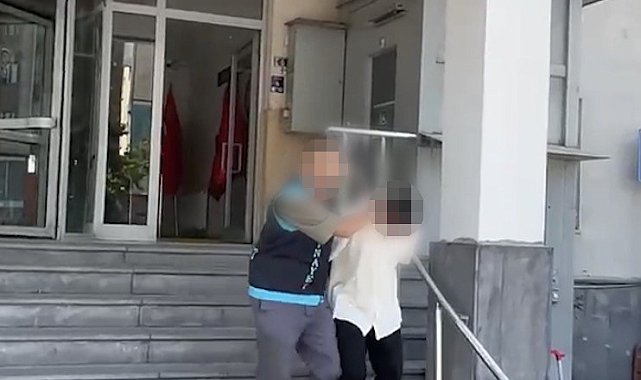 Bıçakladıktan sonra cep telefonunu gasbetmişler: 2 gözaltı
