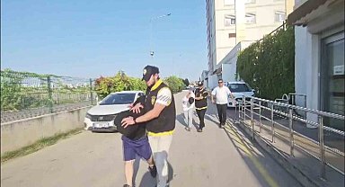 Bıçaklayıp öldürdüler evde oturmaya devam ettiler
