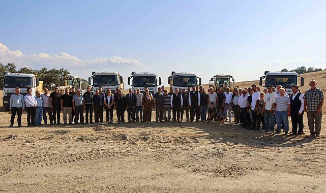 Bilecik'te 8 kilometrelik köy yolu sıcak asfalta hazırlanıyor