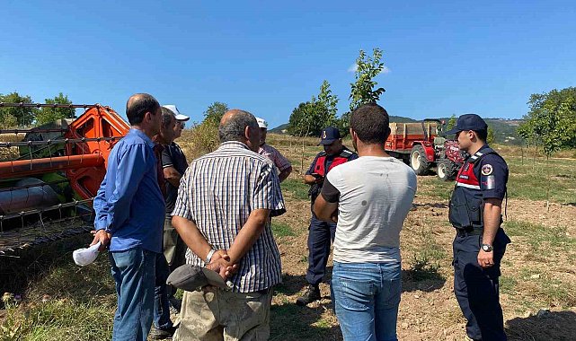 Bilecik'te biçerdöver operatörlerine yangın uyarısı