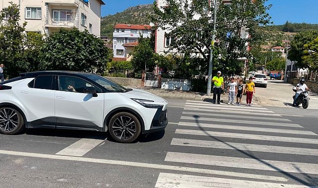 Bilecik'te çocuklar trafik dedektifi oldu