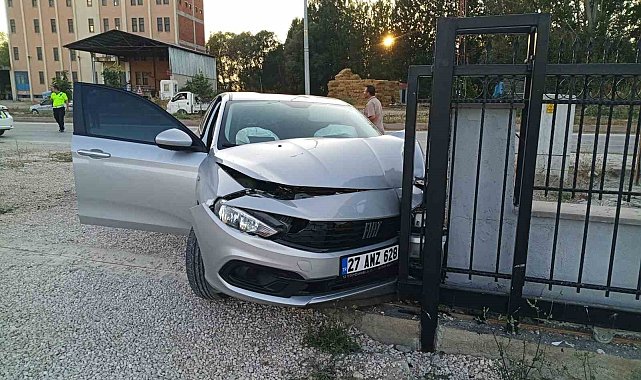 Bilecik'te feci kaza; 1'i ağır 4 yaralı