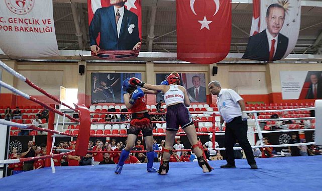 Bilecik'te kick boks şampiyonası tamamlandı