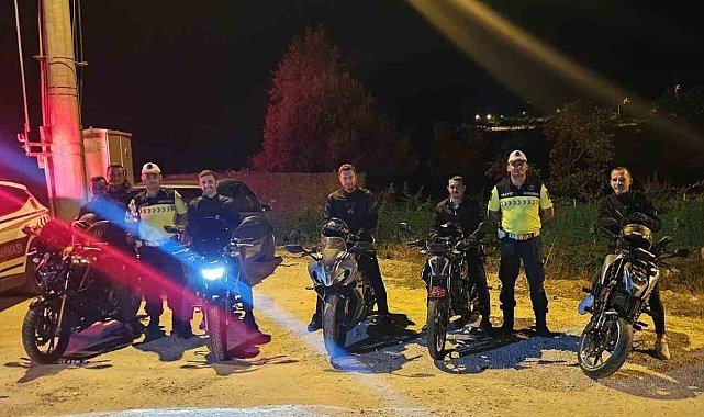 Bilecik'te motosiklet sürücülerine güvenli sürüş eğitimi