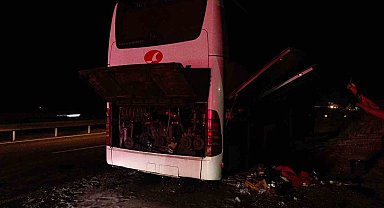 Bilecik'te seyir halindeki yolcu otobüsü alevlere teslim oldu: 1 yaralı