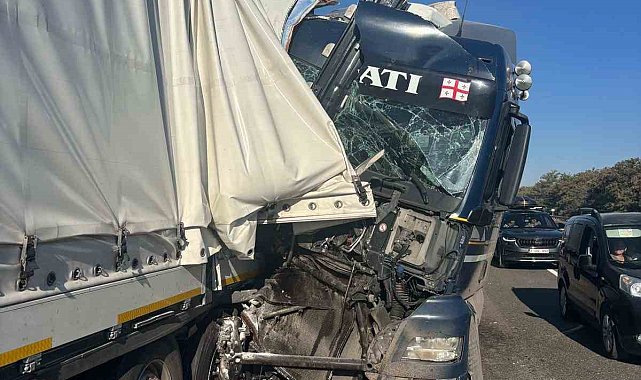Bilecik'te zincirleme trafik kazası, 2 yaralı