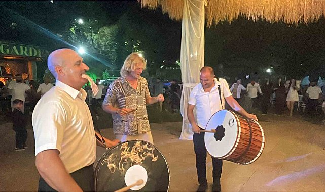Binlerce kilometreden geldiler, Nevşehir'de halay çektiler