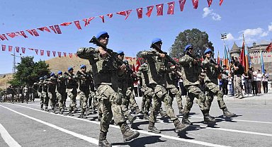 Bitlis'in kurtuluşunun 110. yıl dönümü törenlerle kutlandı