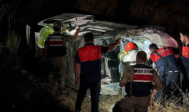 Bitlis'te trafik kazası: 4 yaralı