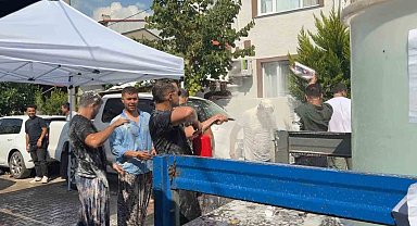 Böyle gelenek görülmedi.. Damat su tankına atıldı