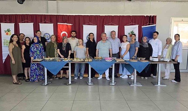 Buharkent'te en tatlı rekabet