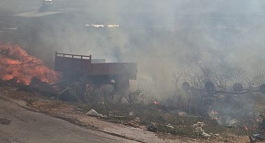 Buldan'da otluk alanda çıkan yangın büyümeden kontrol altına alındı