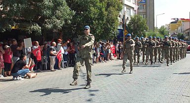 Burhaniye'de 30 Ağustos coşkusu yaşandı
