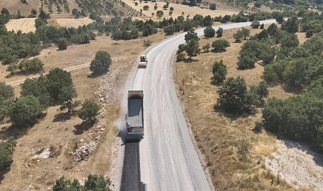 Bursa Büyükşehir Harmancık'ta da yolları yeniliyor
