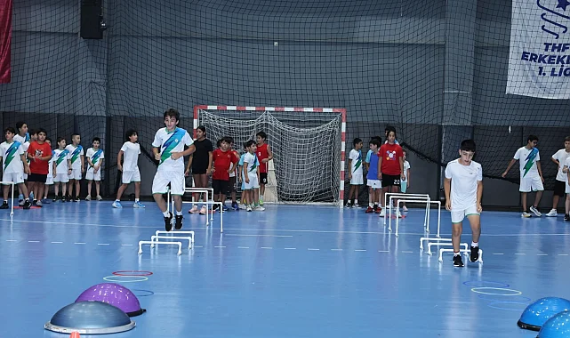 Bursa Nilüfer'de "Hentbol Akademisi" açıldı