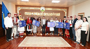 Bursa Osmangazi'de Balkan kültürünün temsilcilerinden Başkan Aydın'a ziyaret