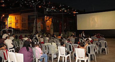 Bursa Osmangazi'de yaz akşamları sinema keyfiyle renklendi