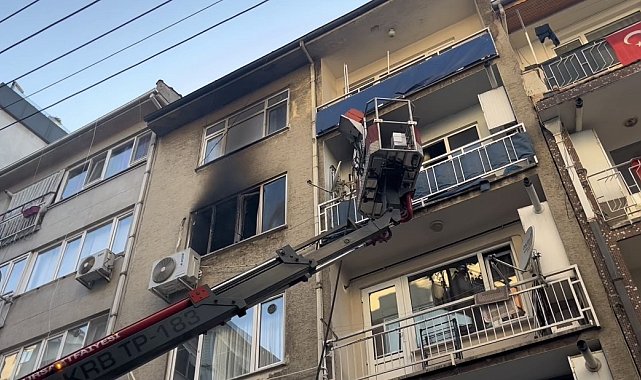 Bursa'da korkutan yangın...Mahalleli sokağa döküldü