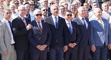 Bursa'da 6 Belediye Başkanı CHP'den istifa ederek YENİ Parti'ye katıldı
