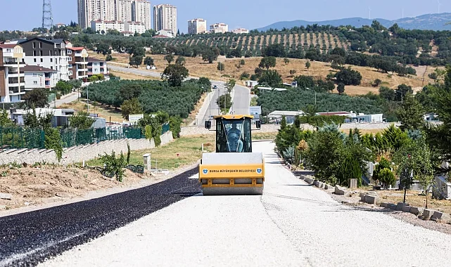 Bursa'da mezarlık yolları yenileniyor