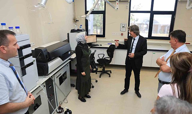 BUÜ'nün laboratuvarları tam kapasite ile sektörün hizmetinde