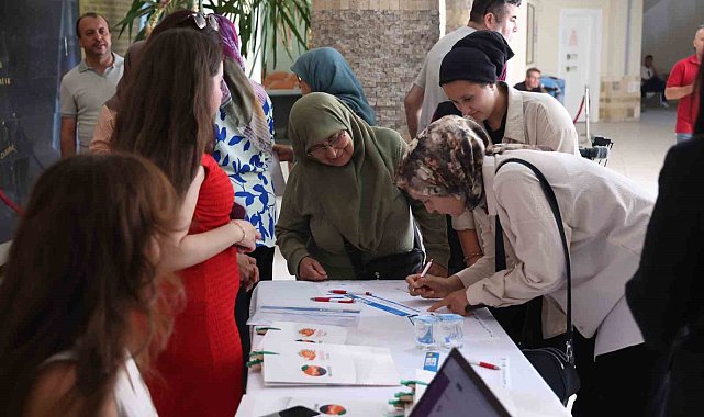 Büyükşehir'den Finike'de "Yeşil Geçiş İçin Ortak Akıl Çalıştayı"