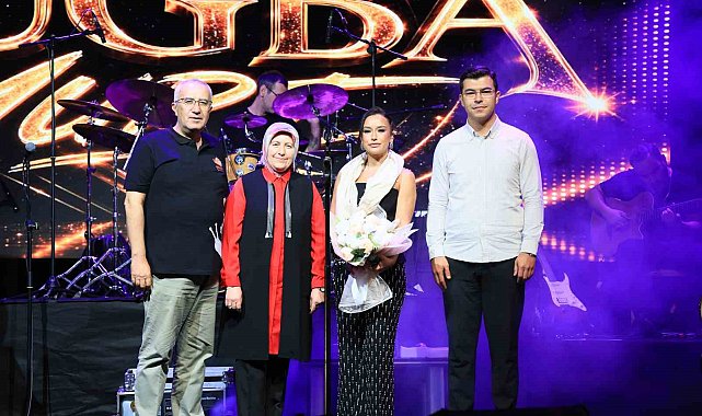 Çameli Kültür ve Doğa Sporları Festivali Tuğba Yurt konseriyle final yaptı