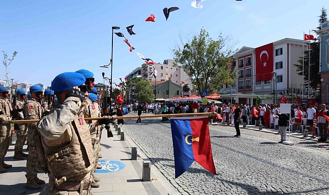 Çanakkale'de 30 Ağustos Zafer Bayramı coşkuyla kutlandı