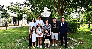 Cengiz Aytmatov'un oğlu ünlü yazarın daha önce yayımlanmamış çalışmalarını Antalya'daki kütüphaneye bağışladı