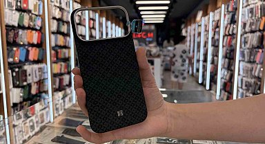 Cep telefonlarına sıcak hava kalkanı: Karbon kevlar kılıf