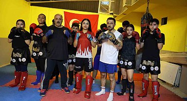 Çocuk yaşlarda başladığı sporda, şimdi şampiyon sporcular yetiştiriyor