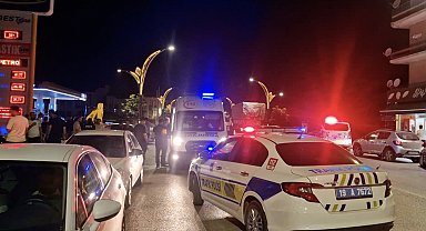 Çorum'da otomobil ile motosiklet çarpıştı: 1'i ağır 2 yaralı