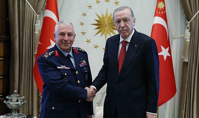 Cumhurbaşkanı Erdoğan, emekliye sevk edilen Hava Kuvvetleri Komutanı Kadıoğlu'nu kabul etti