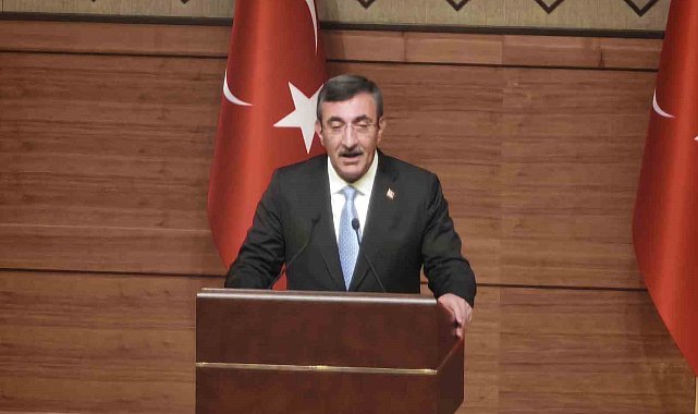 Cumhurbaşkanı Yardımcısı Yılmaz: "İsimlerimiz farklı olabilir ama hepimizin soyadı Türkiye Cumhuriyeti'dir"