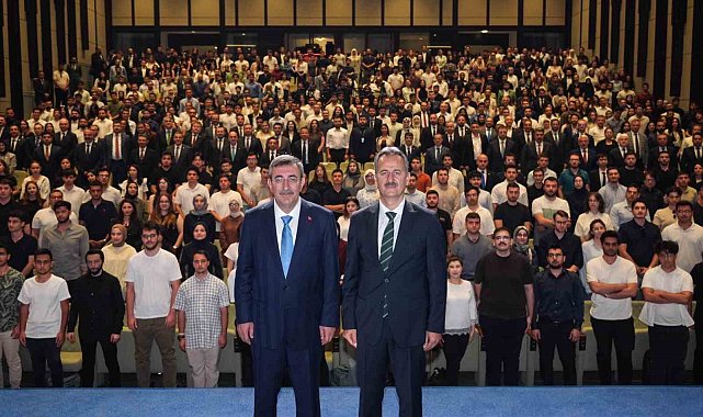 Cumhurbaşkanı Yardımcısı Yılmaz: "Savunma sanayiinde hedefimiz en kısa sürede ülkemizi ilk 10 ihracatçı ülke arasına sokmak"