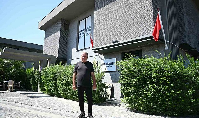 Dedesi ve babasından kendisine miras kalan sanatçı ruhu kızlarına aktaracak