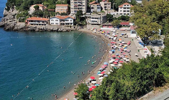 Denize giriş yasağı sona erdi, Kapuz'a akın ettiler