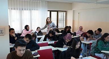 Denizli Büyükşehirden gençlere ücretsiz TYT-AYT kursu desteği