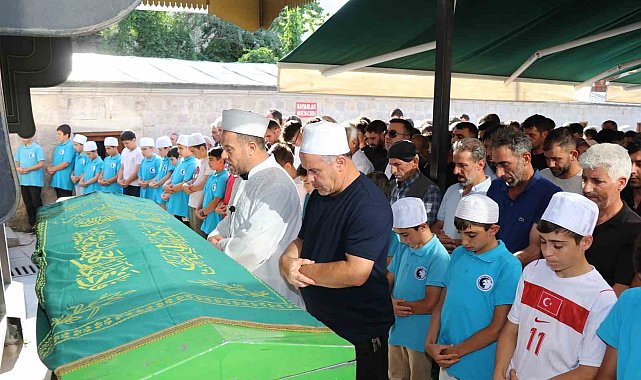 Dere yatağında oluşan gölet Ertuğrul'un mezar oldu