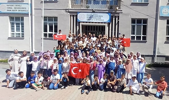 Develi Yaz Kur'an Kursu'nda Veda Hutbesi Okuma Etkinliği düzenlendi