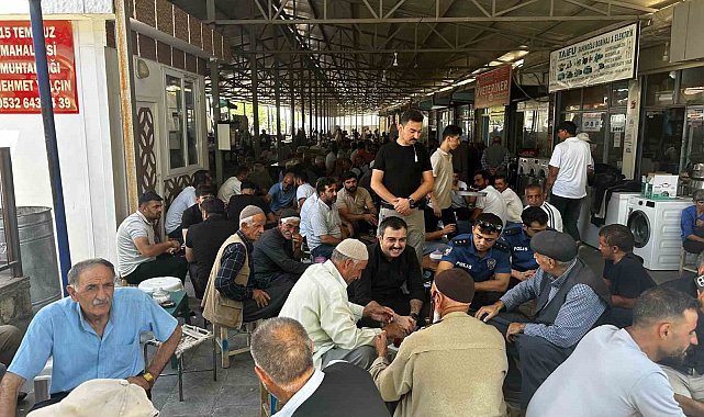 Dicle Kaymakamı Atış, esnaf ve vatandaşlarla buluşmaya devam ediyor