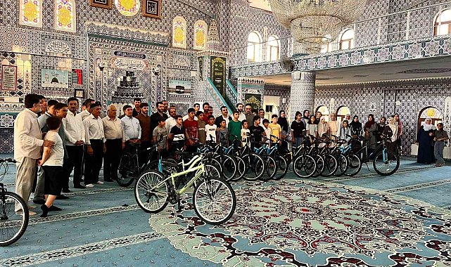 Dicle Kaymakamı Atış'tan Kur'an kurslarındaki bilgi yarışması ve futbol turnuvasında dereceye girenlere ödül