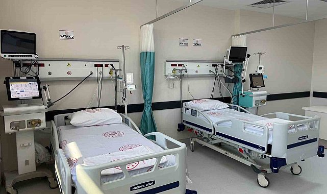 Diyarbakır Gazi Yaşargil Eğitim ve Araştırma Hastanesi'nde 60 yataklı 3. basamak yoğun bakım ünitesi hizmete açıldı