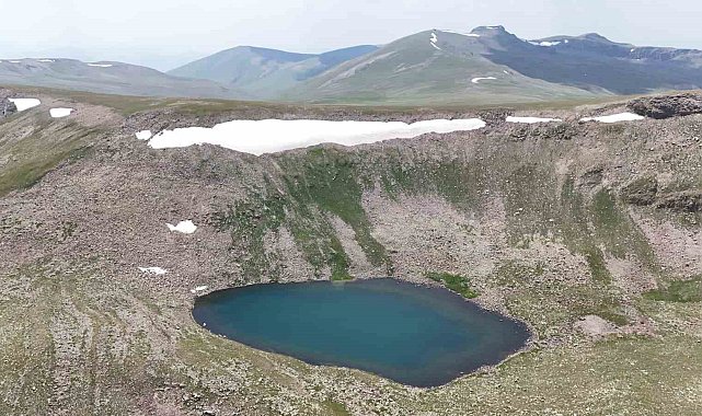 Doğa tutkunlarının yeni gözdesi: Erzurum'un saklı güzelliği 'Mescit Dağı' keşfedilmeyi bekliyor