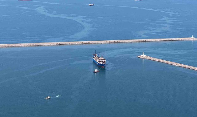 Dron saldırısında Türk mürettebatın yaralandığı gemi Samsun'a getirildi
