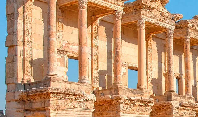 Dünyanın seyahat içerik üreticileri İzmir'de buluşacak