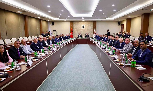 Duyan, Ankara'da tarım ve ticaret sektörü toplantısına katıldı