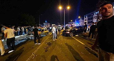 Düzce'de 6 araçlı zincirleme kaza: 2 yaralı