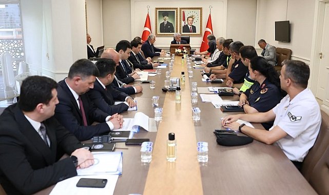 Düzce'de okul bahçe görevlileri için güvenlik toplantısı